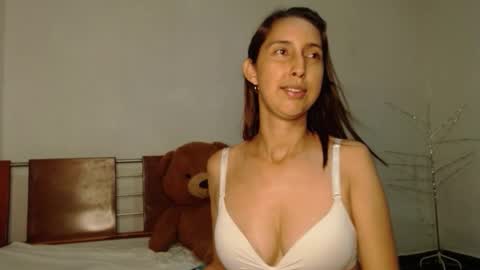 Snapshot of andre_sky_ chatting on March 2026 06:30:02 PM A l e online show from March 2026 06:30:02 PM