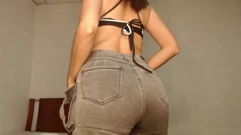 Snapshot of andre_sky_ chatting on April 2026 03:18:01 AM A l e online show from April 2026 03:18:01 AM