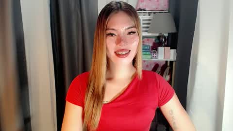 andrea06121998 online show from May 2026 02:00:02 PM