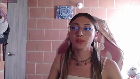 Andrea  online show from February 2026 06:08:02 PM