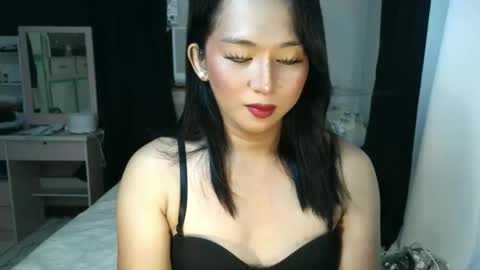 Snapshot of andrea_grande chatting on November 2025 11:26:02 PM yanie online show from November 2025 11:26:02 PM