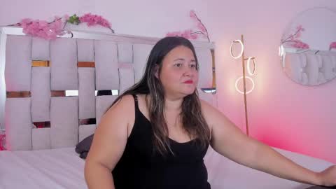 Andrea online show from June 2026 11:41:02 PM