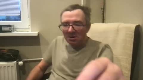 andreass60 online show from October 2025 05:48:02 AM