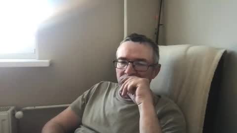 Snapshot of andreass60 chatting on May 2026 01:51:02 PM andreass60 online show from May 2026 01:51:02 PM