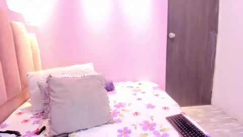 A n d r  e a S w e e t  online show from November 2025 08:31:01 PM