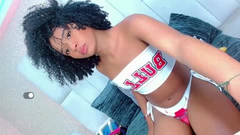 Snapshot of andreayano chatting on September 2025 06:15:02 AM andreayano online show from September 2025 06:15:02 AM