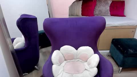 Snapshot of andrecastaneda chatting on November 2025 07:46:02 PM Andre Castaneda online show from November 2025 07:46:02 PM