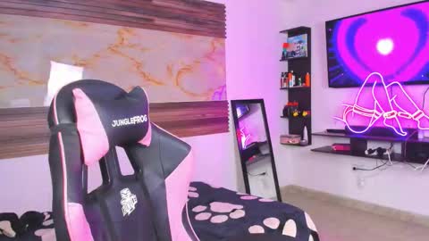 Snapshot of andrees_s chatting on October 2025 01:06:02 AM andrees_s online show from October 2025 01:06:02 AM