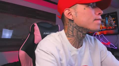 Snapshot of andrees_s chatting on November 2025 07:13:01 PM andrees_s online show from November 2025 07:13:01 PM