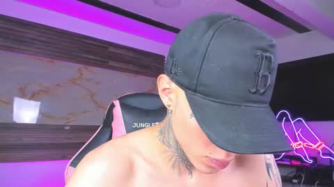 Snapshot of andrees_s chatting on November 2025 11:42:02 PM andrees_s online show from November 2025 11:42:02 PM