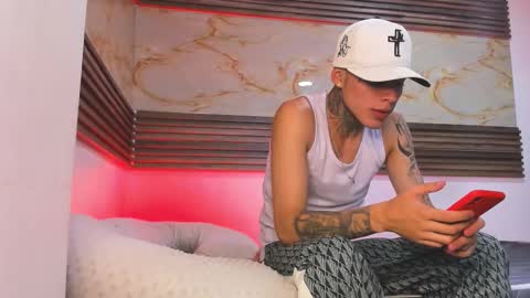 Snapshot of andrees_s chatting on January 2026 02:04:01 AM andrees_s online show from January 2026 02:04:01 AM