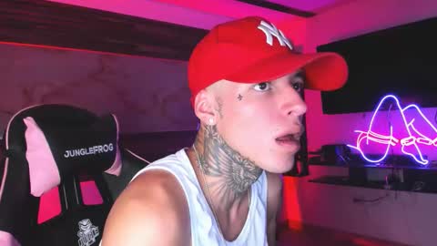 Snapshot of andrees_s chatting on March 2026 11:38:01 AM andrees_s online show from March 2026 11:38:01 AM