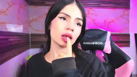 andrees_s online show from June 2026 03:09:02 AM