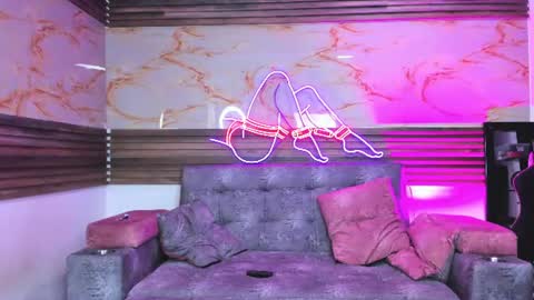 andrees_s online show from August 2026 02:26:02 AM