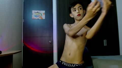 Andrew online show from October 2025 01:28:01 AM