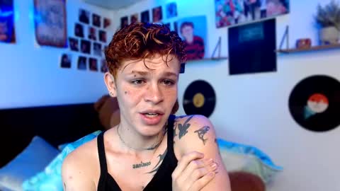 Snapshot of andreewwolffman chatting on February 2025 10:25:01 PM Andrew online show from February 2025 10:25:01 PM