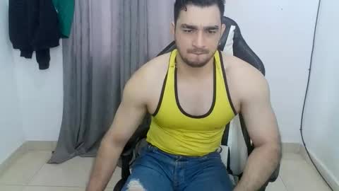 andres180950734 online show from June 2026 01:17:02 PM