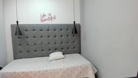 IM ANDRES online show from December 2025 03:13:01 AM