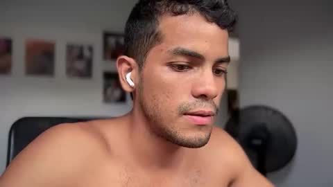 Andres online show from October 2025 08:07:01 PM