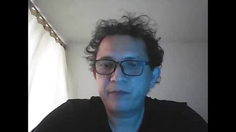 andresfloga online show from November 2025 04:29:02 PM