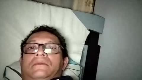 andresfloga online show from June 2026 05:10:02 AM