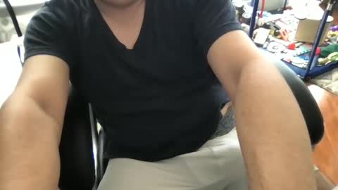 Snapshot of andrestoyo chatting on May 2026 06:27:02 PM andrestoyo online show from May 2026 06:27:02 PM