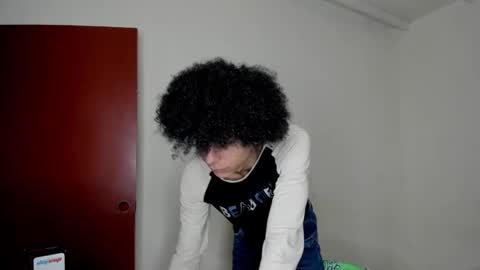 andreu_777 online show from November 2025 02:43:02 AM