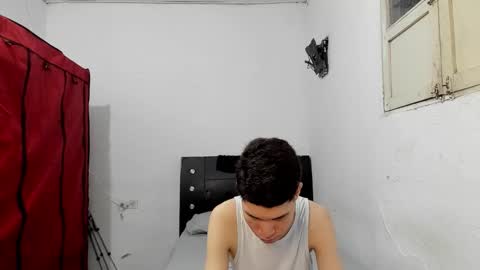 andrew_2811 online show from January 2026 02:37:01 AM