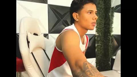 Snapshot of andrew_myersx chatting on January 2026 02:24:01 AM ANDREW online show from January 2026 02:24:01 AM