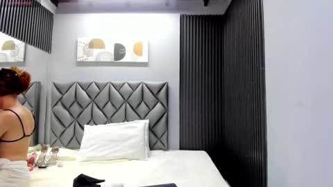 Snapshot of andrew_taylor0 chatting on February 2026 06:22:01 AM Andrew Taylor0 online show from February 2026 06:22:01 AM