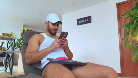 ANDREW WEST online show from October 2025 04:52:01 PM