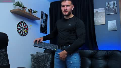 Andrew Diaz online show from December 2024 10:58:01 AM