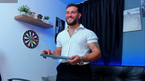 Andrew Diaz online show from January 2025 10:52:02 PM