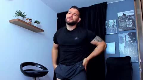 Andrew Diaz online show from November 2025 06:45:02 AM