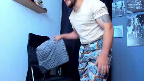 Andrew Diaz online show from November 2025 09:13:02 AM