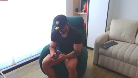 Snapshot of andrewfame chatting on January 2025 02:19:02 PM Andrew online show from January 2025 02:19:02 PM