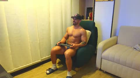 Snapshot of andrewfame chatting on February 2025 05:05:01 AM Andrew online show from February 2025 05:05:01 AM