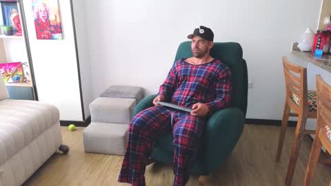 Snapshot of andrewfame chatting on September 2025 01:33:01 PM Andrew online show from September 2025 01:33:01 PM