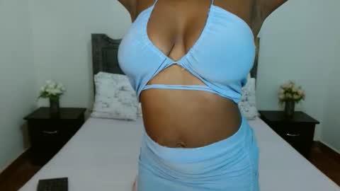 Anna online show from November 2025 05:28:02 PM