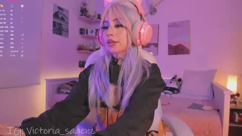 Victoria Senz  online show from April 2026 08:47:01 PM