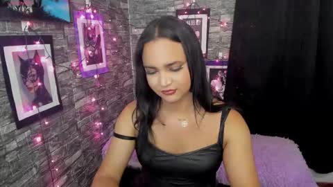 Snapshot of andrys_hot chatting on November 2025 02:22:02 AM Andrys online show from November 2025 02:22:02 AM