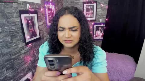 Snapshot of andrys_hot chatting on November 2025 12:35:02 AM Andrys online show from November 2025 12:35:02 AM