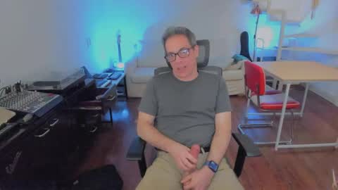 Snapshot of andy0pandi chatting on September 2025 04:28:02 PM Andrew online show from September 2025 04:28:02 PM