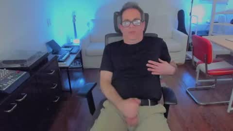 Snapshot of andy0pandi chatting on September 2025 08:31:01 PM Andrew online show from September 2025 08:31:01 PM