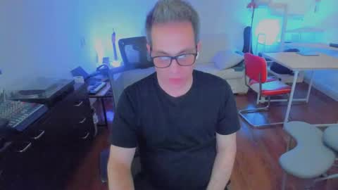 Snapshot of andy0pandi chatting on October 2025 01:58:02 AM Andrew online show from October 2025 01:58:02 AM