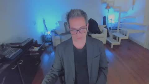 Andrew online show from June 2026 08:20:01 AM