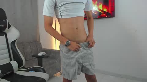 Snapshot of andy_bigcock01 chatting on December 2024 03:58:02 AM andy_bigcock01 online show from December 2024 03:58:02 AM