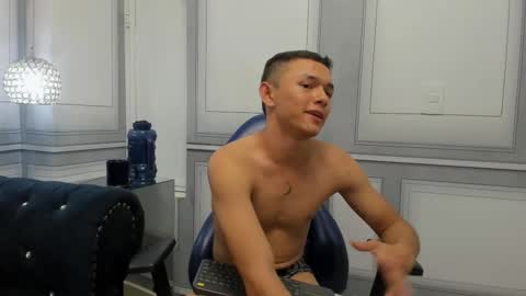 Snapshot of andy_dior18 chatting on January 2025 04:16:02 AM ANDY online show from January 2025 04:16:02 AM