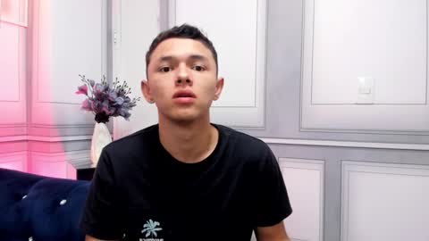 Snapshot of andy_dior18 chatting on October 2025 10:32:02 AM ANDY online show from October 2025 10:32:02 AM