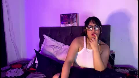 andy_emily online show from February 2026 01:38:01 AM